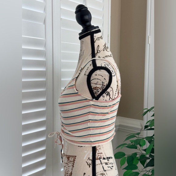 O’Neill Ribbed Knit Striped Cinched Front Crop Top Size XS - Picture 2 of 7